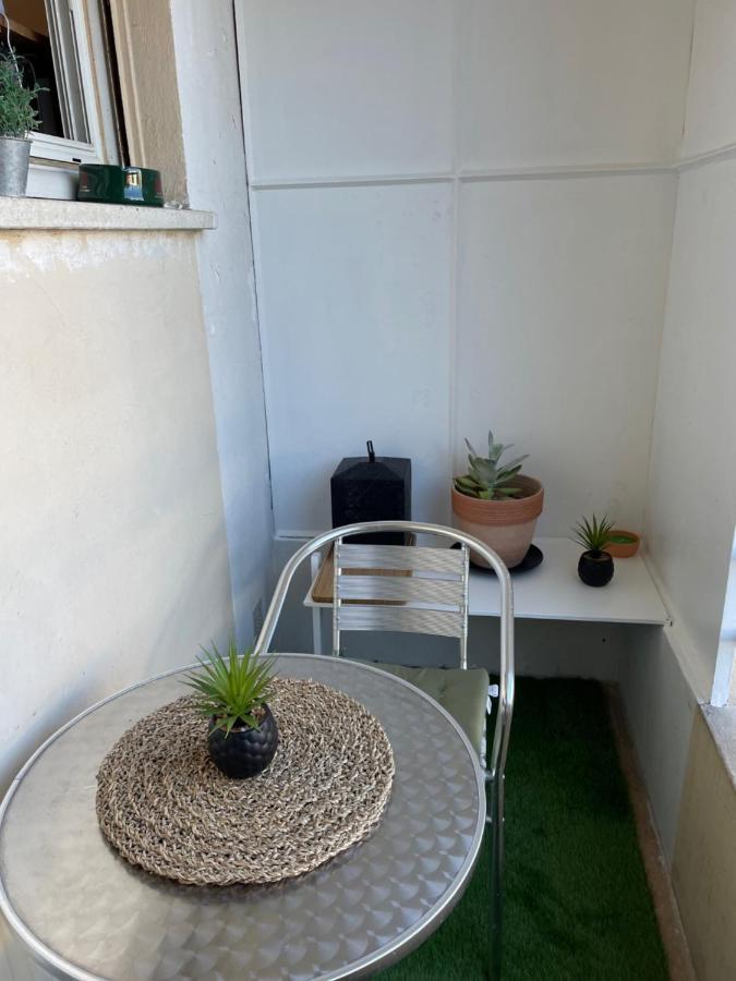 Grand Studio 7 Minutes De La Plage Et Climatise Sur Juan Les Pins อองทีบส์ ภายนอก รูปภาพ